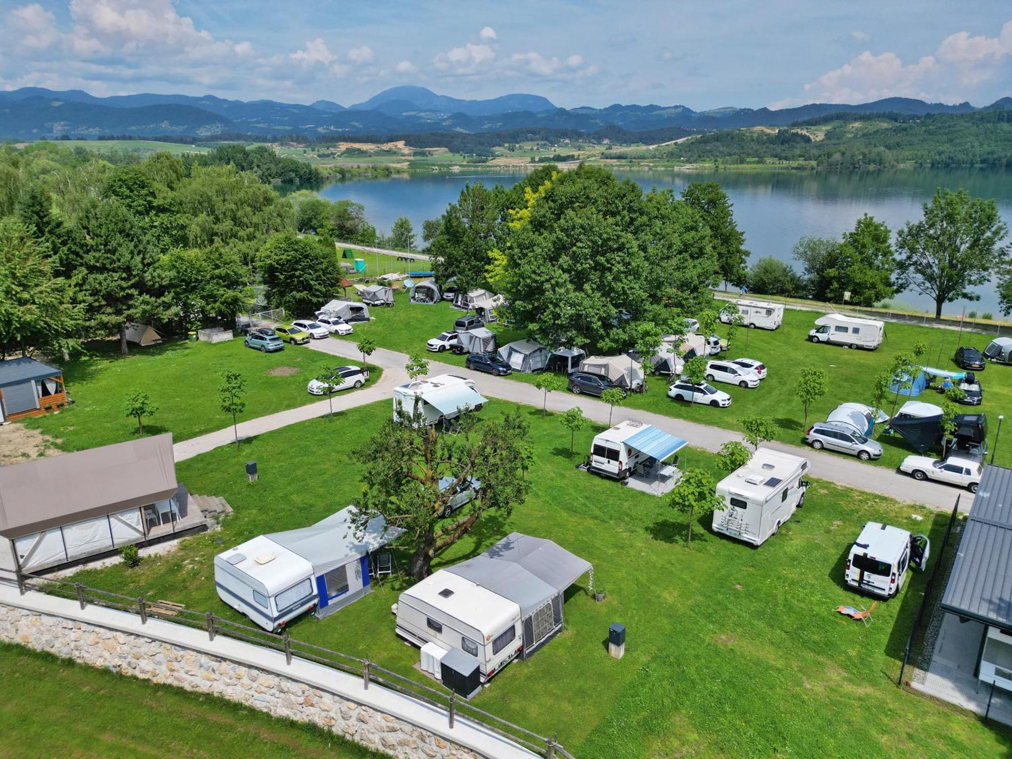 Camp Velenje Ξενοδοχείο Εξωτερικό φωτογραφία